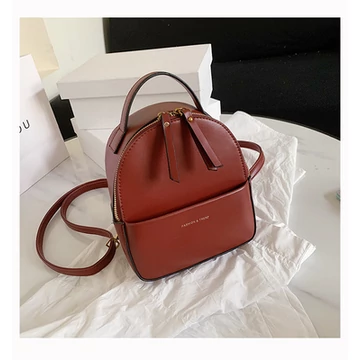 Elegáns stílusú, kis méretű női műbőr hátizsák bordó aa-000099