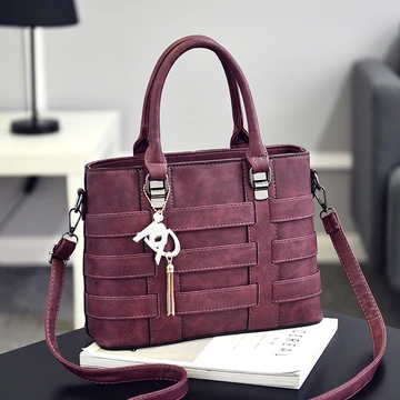 Női fonott, csíkos díszítésű kézitáska bordó aa-001224