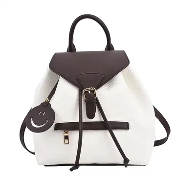 Madison női kis méretű hátizsák első zsebbel és fehér-barna aa-002049