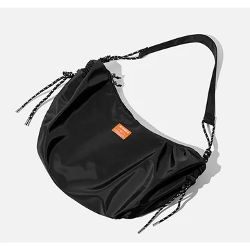 WIN Daniela lezser keresztpántos oldaltáska fekete aa-002535