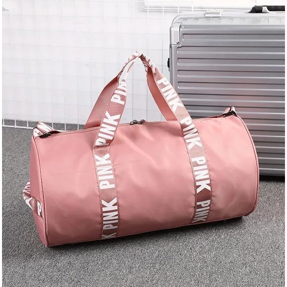 Pink multifunkciós, nagy méretű sporttáska, kétoldalt függőleges pink felirattal ciklámen aa-001783